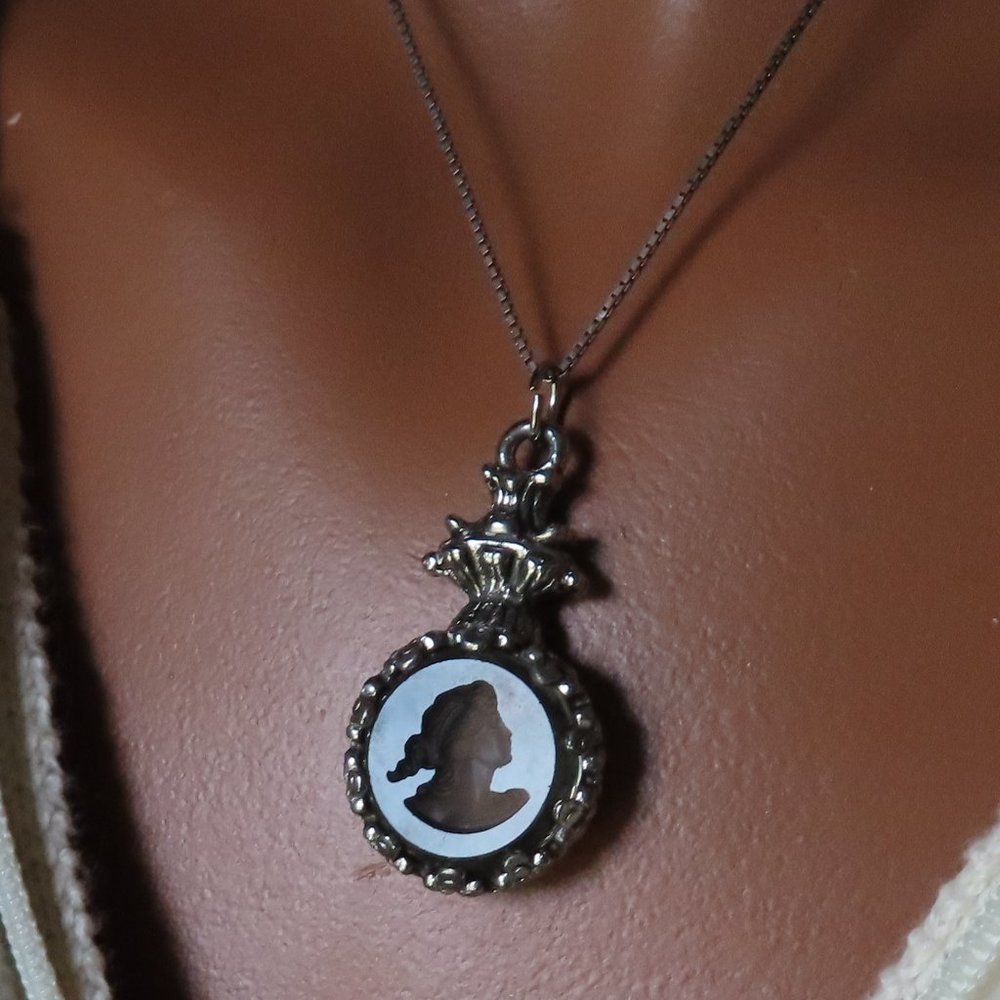 Cameo glass pendant vintage 1960's smoky - Picture 7 of 16